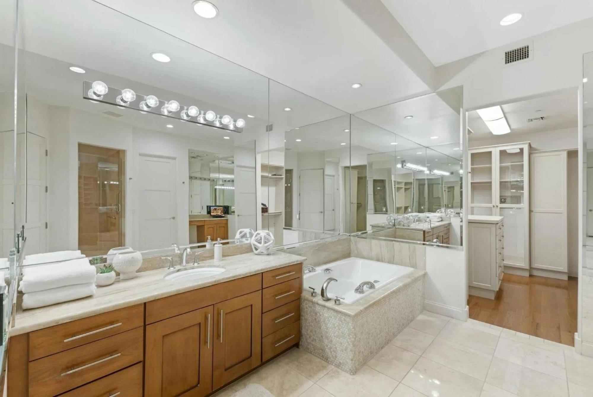True Golf Destination Spot Apartment *